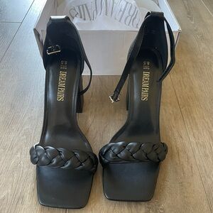 Dream Pairs Black Heels NWB